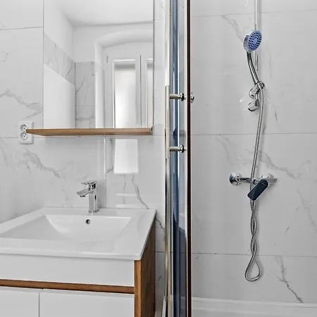 Petra Apartman Póla