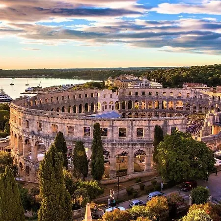 Petra Apartmán Pula